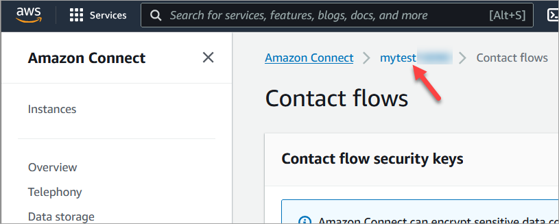 Der Instancename in einem Breadcrumb oben auf der Seite „Gesprächsabläufe“.