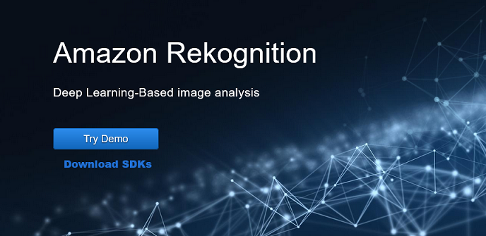 Produktseite zur Deep-Learning-basierten Bildanalyse von Amazon Rekognition mit den Schaltflächen „Demo testen“ und „Herunterladen“. SDKs