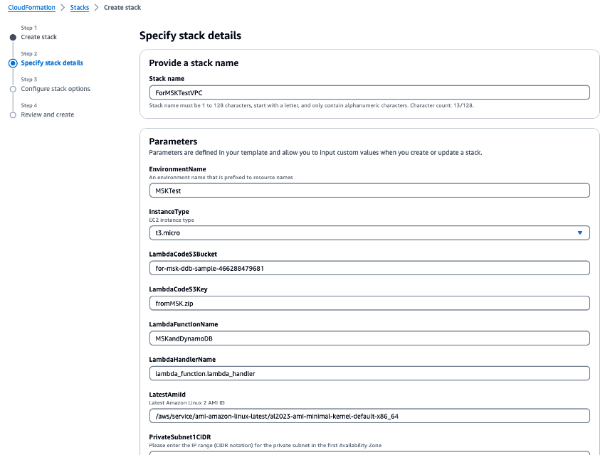 Imagen que muestra los campos que debe rellenar al especificar los detalles de la pila de CloudFormation.