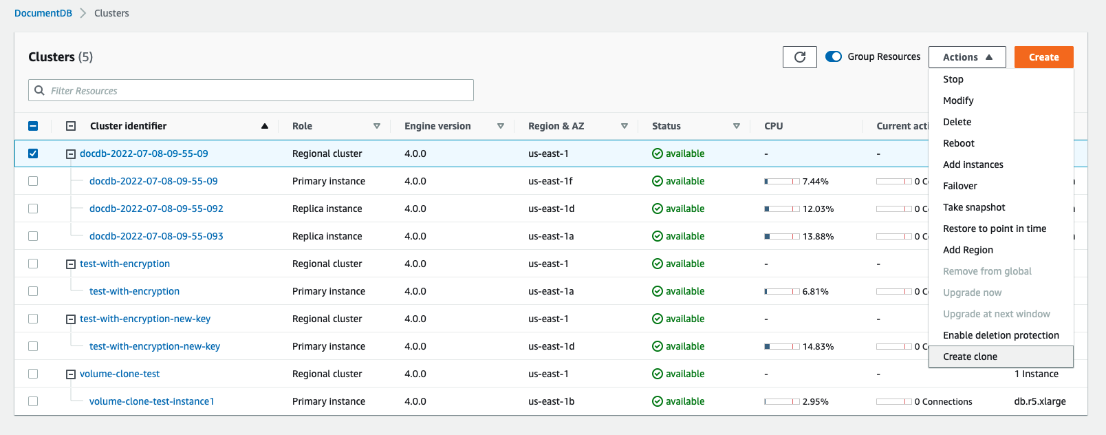 La creación de un clon comienza seleccionando su clúster de base de datos de Amazon DocumentDB.