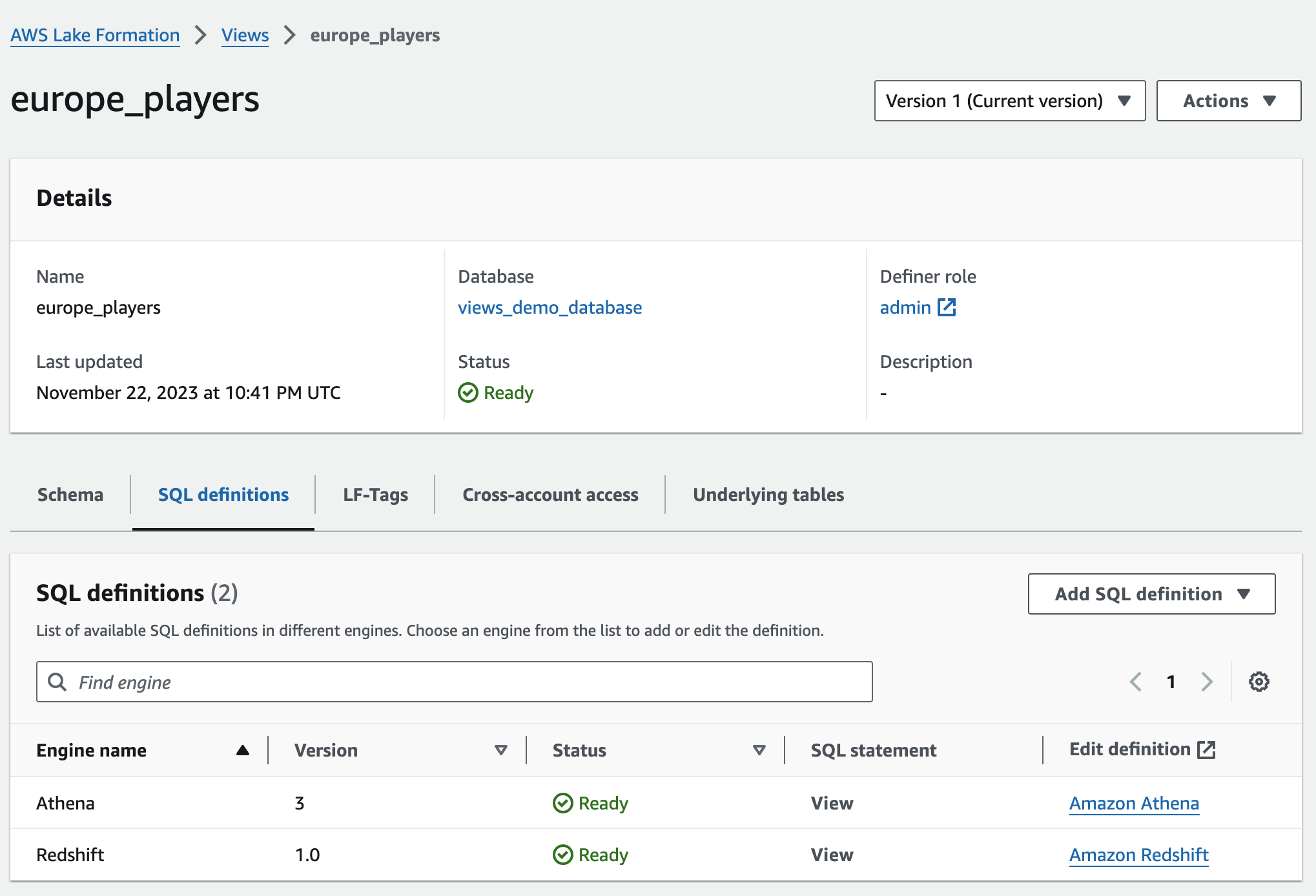La sección inferior contiene cinco pestañas dispuestas horizontalmente, donde cada pestaña incluye la información correspondiente.