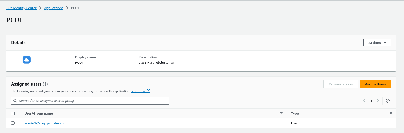 Captura de pantalla en la que se destaca Asignar usuarios para la aplicación.