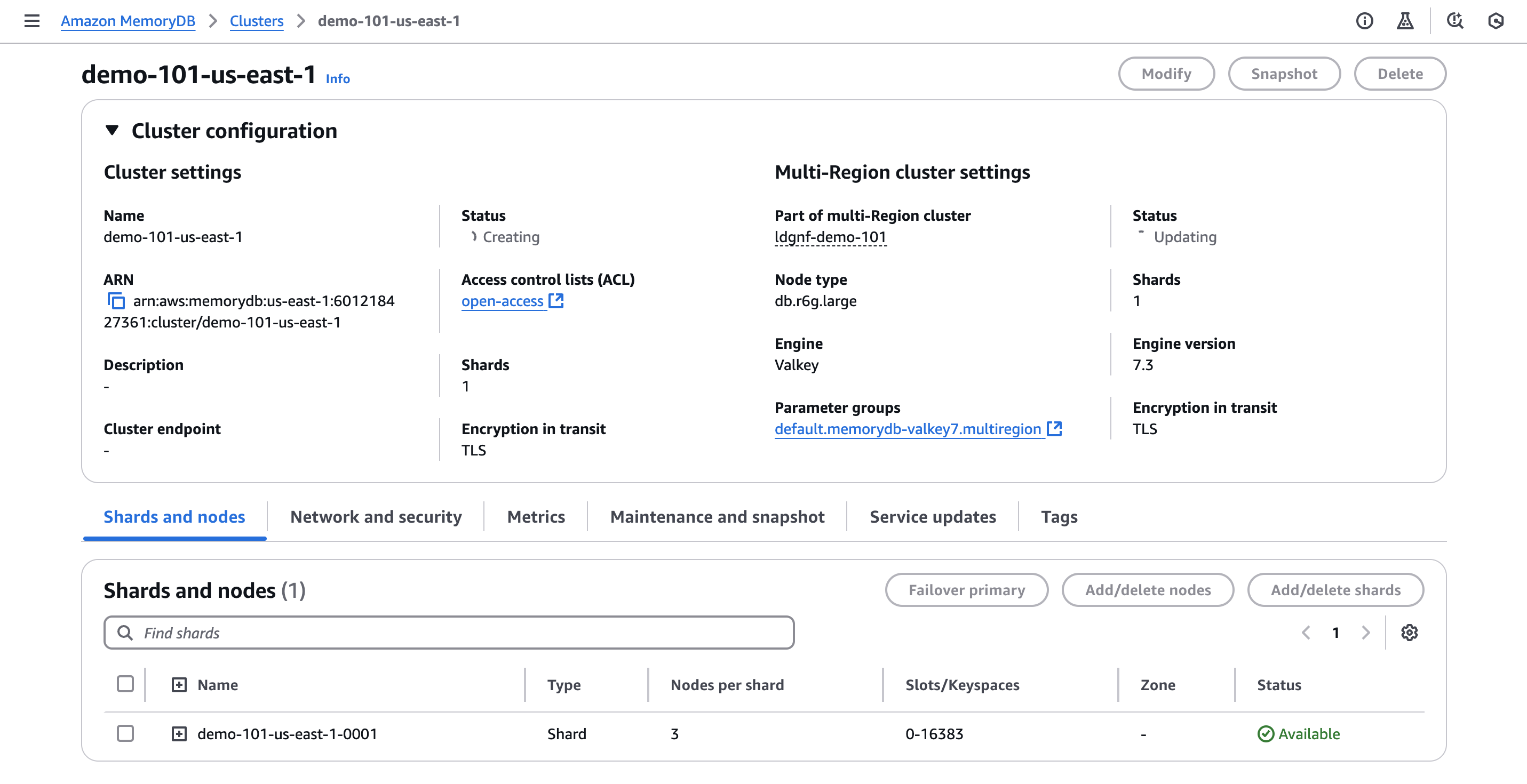 Vue de la console permettant de sélectionner le cluster régional à modifier.