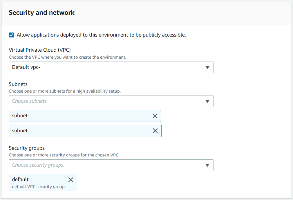 Bagian Keamanan dan jaringan dengan VPC default dan dua subnet dipilih.