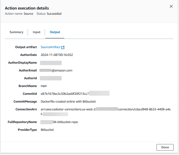 Un esempio di pagina di output di azione per una pipeline avviata manualmente
