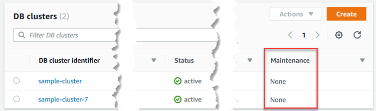 Console Amazon DocumentDB che mostra la colonna Maintenance per i cluster.