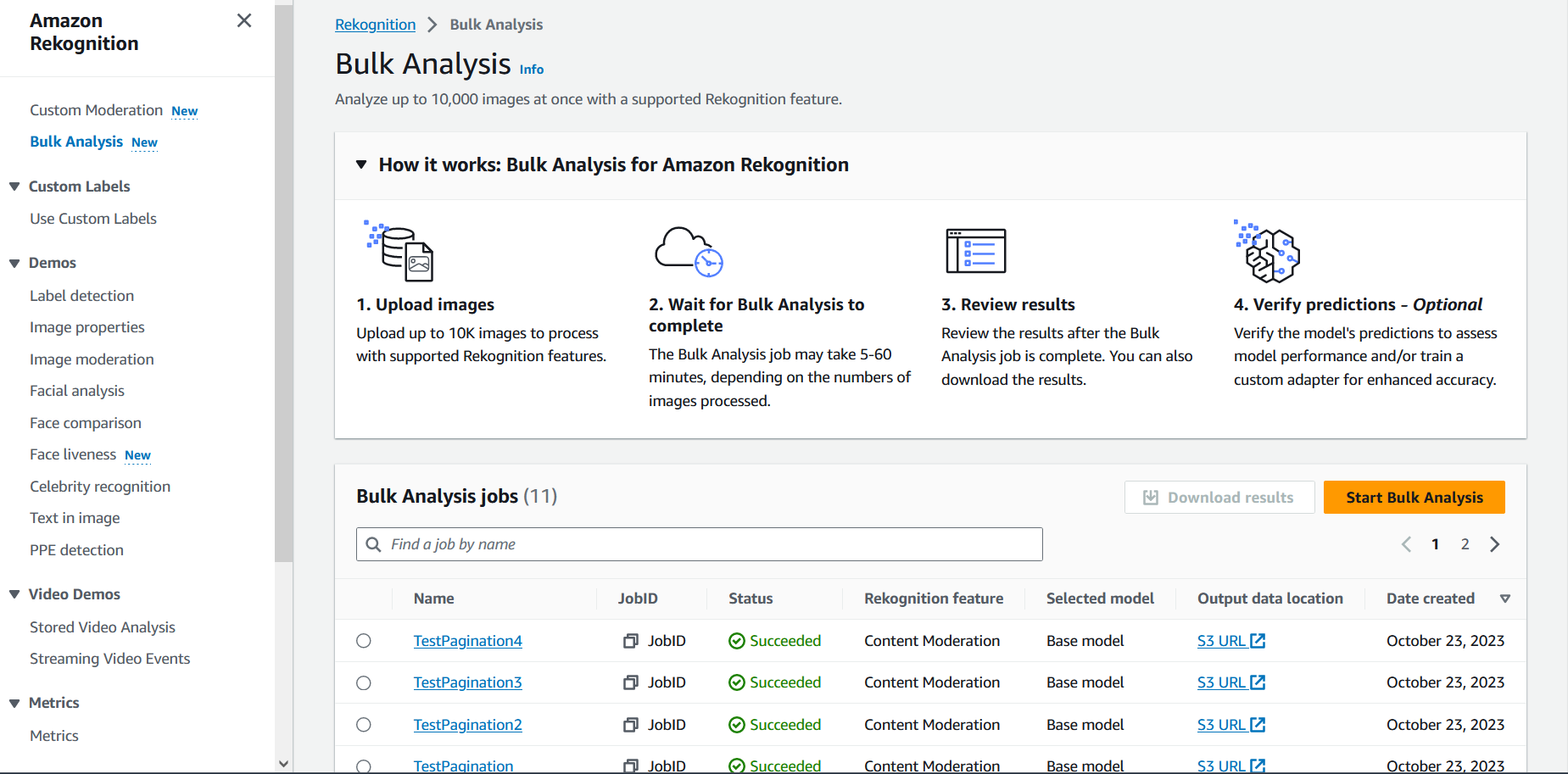 Panoramica delle funzionalità di analisi di massa che mostra il flusso di lavoro ed elenca i recenti lavori di Bulk Analysis per la moderazione dei contenuti utilizzando il modello base.