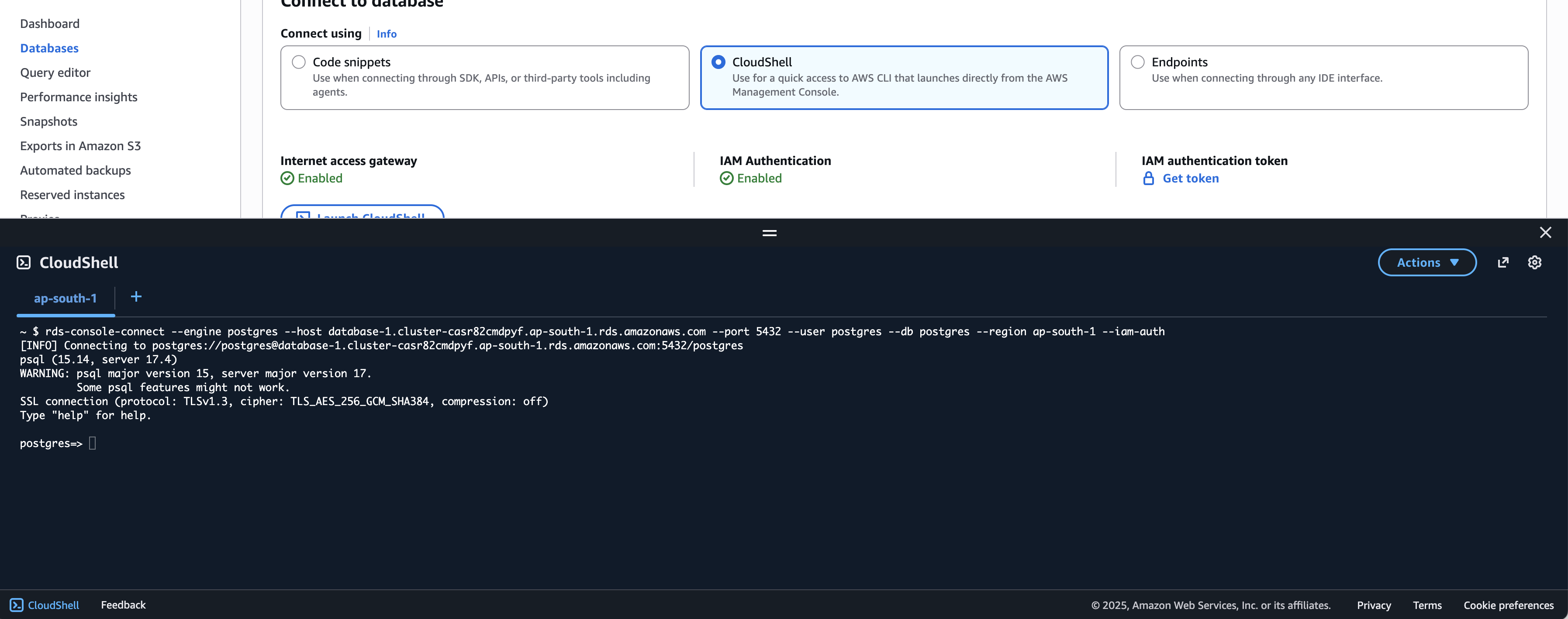 CloudShell の psql ログインプロンプトに、接続成功の表示があります。