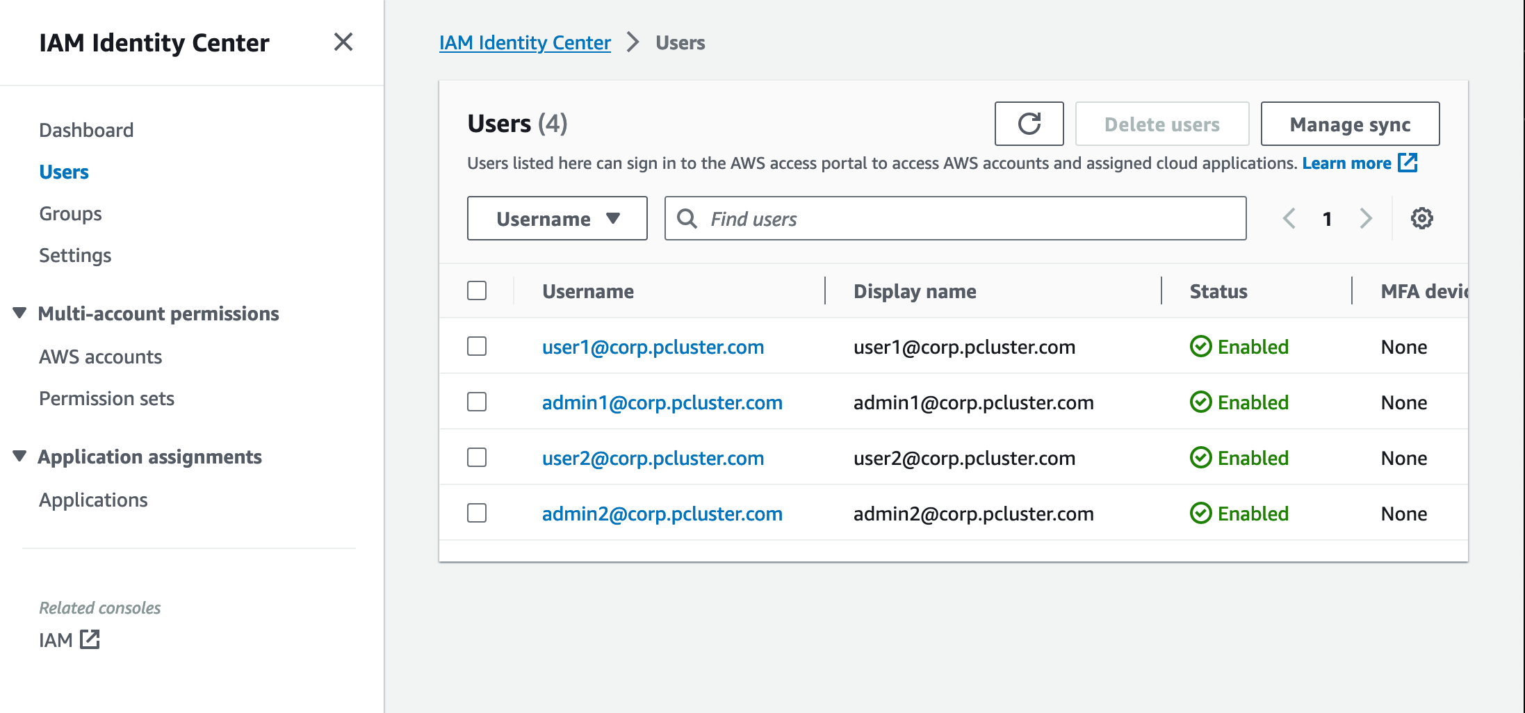 [ユーザー] タブを強調表示するスクリーンショット。