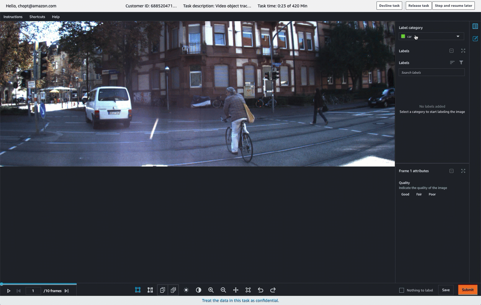 次のフレームの予測ボックスを調整する画面の GIF。