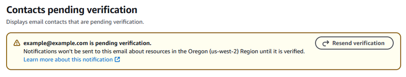 보류 중인 이메일 연락처에 대한 예제 알림을 표시합니다.