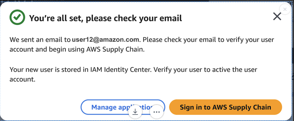 Confirmation dialog for Cadeia de Suprimentos AWS setup with email verification instructions.