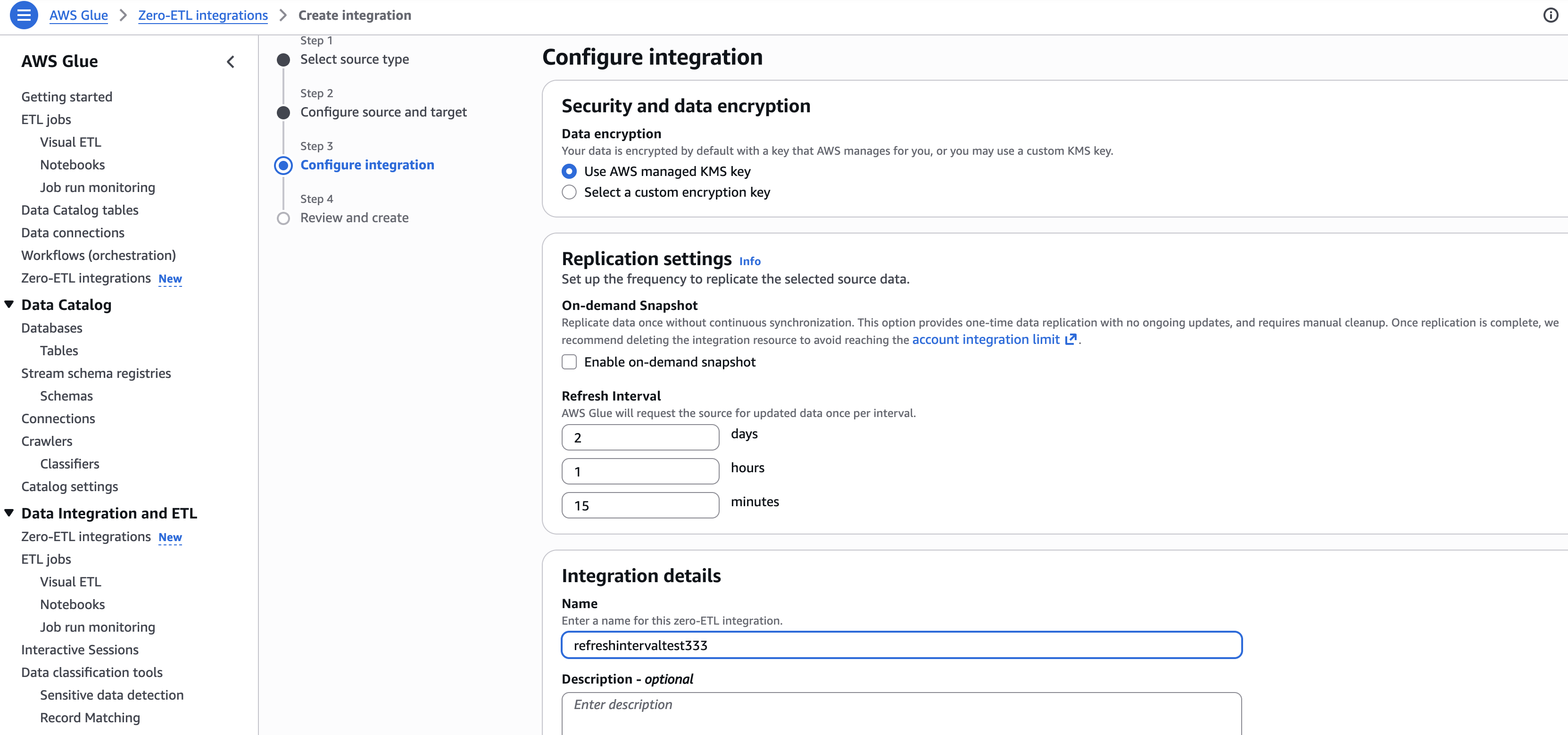 A captura de tela mostra a configuração do parâmetro refreshInterval nas configurações de integração ETL zero.