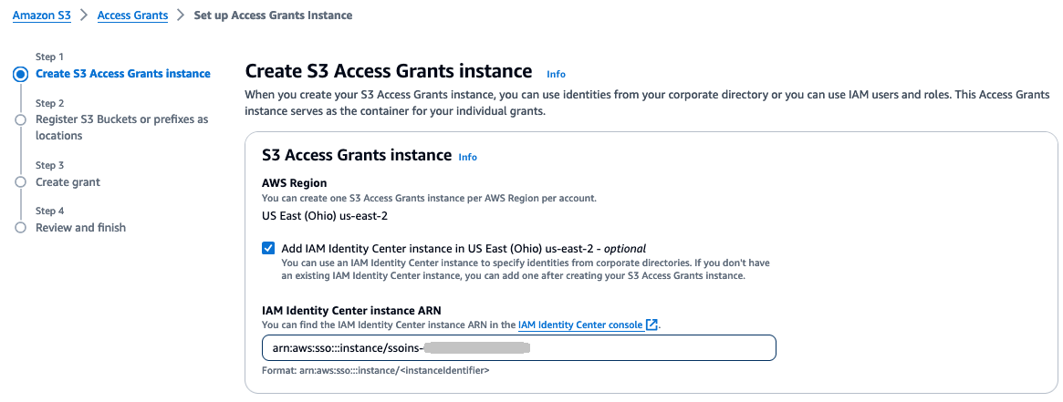 Tela mostrando a caixa de diálogo da instância Create Access Grants do Amazon S3 com valores de exemplo.
