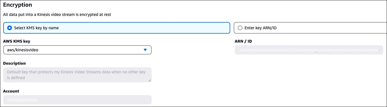 加密部分，您可以在其中选择 KMS 密钥。