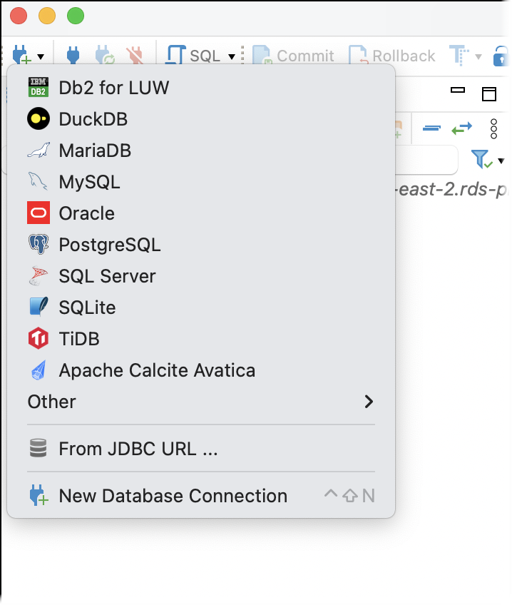 在 DBeaver 中列出引擎類型的選單。